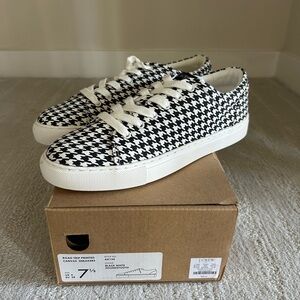 NWT J. Crew Road Trip Houndstooth Canvas Sneakers in Black and White, size 7.5